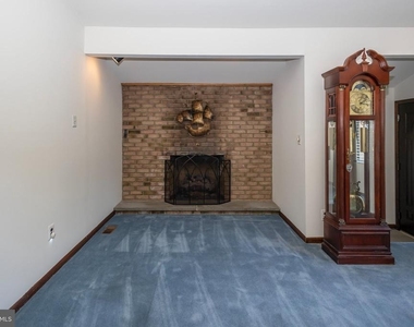 101 Garfield Avenue - Photo Thumbnail 27