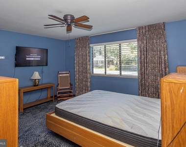 101 Garfield Avenue - Photo Thumbnail 16