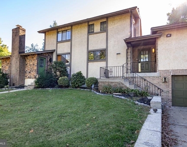 101 Garfield Avenue - Photo Thumbnail 4