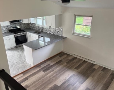 2632 Cooper Avenue - Photo Thumbnail 5