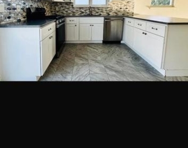 2632 Cooper Avenue - Photo Thumbnail 3