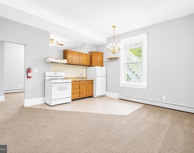 239 Vine Street - Photo Thumbnail 2
