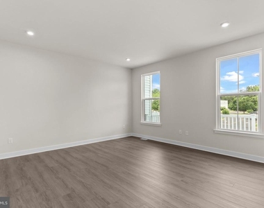 60 Rosemary Way - Photo Thumbnail 14