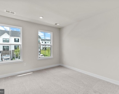 60 Rosemary Way - Photo Thumbnail 18