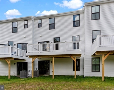 60 Rosemary Way - Photo Thumbnail 32
