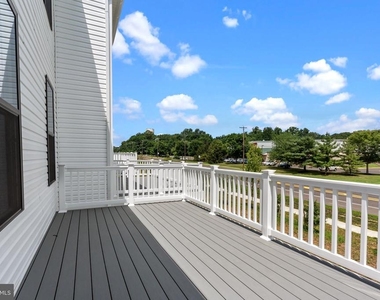 60 Rosemary Way - Photo Thumbnail 15