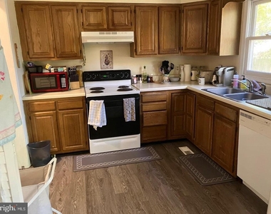 18 Beaver Street - Photo Thumbnail 1