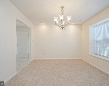 6404 Baltimore Drive - Photo Thumbnail 6