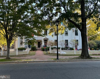 109 South Street - Photo Thumbnail 17