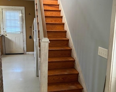 109 South Street - Photo Thumbnail 10