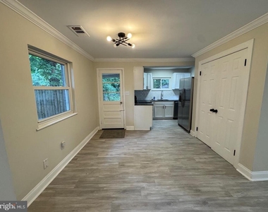 3512 Pumphrey Drive - Photo Thumbnail 5