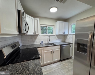3512 Pumphrey Drive - Photo Thumbnail 7