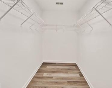 6602 Lake Park Drive - Photo Thumbnail 20