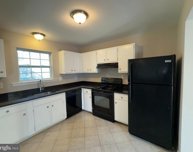 2119 Princess Anne Court - Photo Thumbnail 4