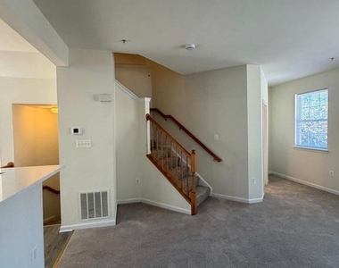 1707 Peach Blossom Court - Photo Thumbnail 6