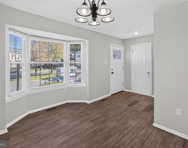 14620 Tynewick Terrace - Photo Thumbnail 2