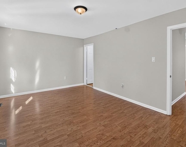 14620 Tynewick Terrace - Photo Thumbnail 11