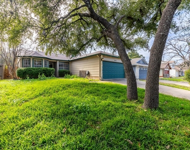 6003 Avery Island Ave - Photo Thumbnail 4