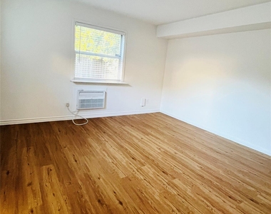 6003 Avery Island Ave - Photo Thumbnail 25