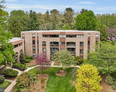 405 Christopher Avenue - Photo Thumbnail 32