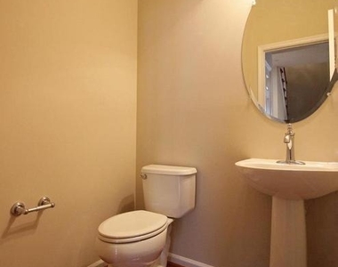 11518 Amherst Avenue - Photo Thumbnail 16