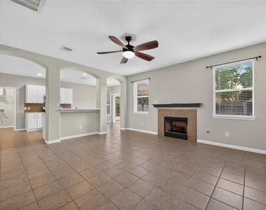 2207 Brittway Ln - Photo Thumbnail 5