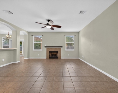 2207 Brittway Ln - Photo Thumbnail 6