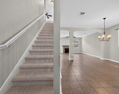 2207 Brittway Ln - Photo Thumbnail 9