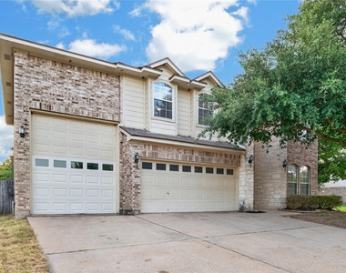 2207 Brittway Ln - Photo Thumbnail 1