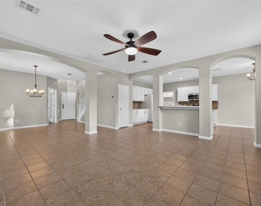 2207 Brittway Ln - Photo Thumbnail 4