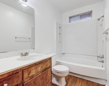 8104 Dunn St - Photo Thumbnail 17