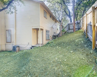 8104 Dunn St - Photo Thumbnail 18