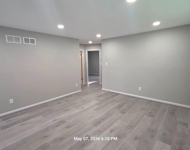 1009 Brice Road - Photo Thumbnail 9