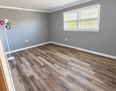 13305 Brackley Road - Photo Thumbnail 7
