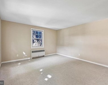 2223 Washington Avenue - Photo Thumbnail 3