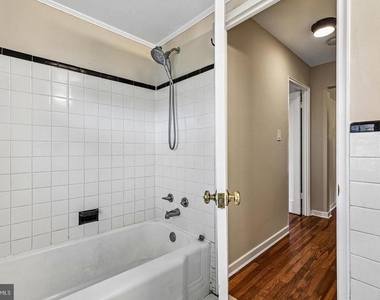 2223 Washington Avenue - Photo Thumbnail 16