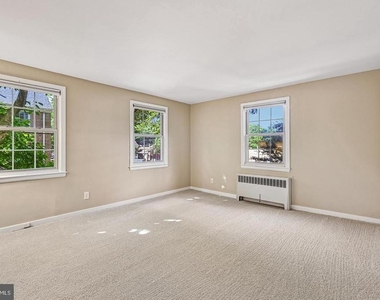 2223 Washington Avenue - Photo Thumbnail 2