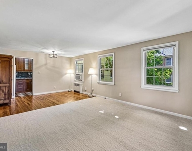 2223 Washington Avenue - Photo Thumbnail 7