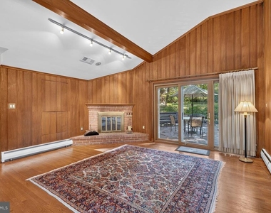 6601 Millwood Road - Photo Thumbnail 6
