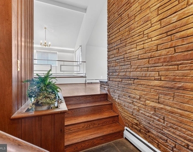6601 Millwood Road - Photo Thumbnail 3