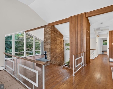 6601 Millwood Road - Photo Thumbnail 13