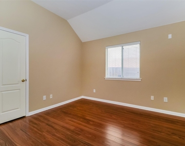 13309 Glacier Falls Ct - Photo Thumbnail 14
