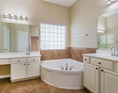 13309 Glacier Falls Ct - Photo Thumbnail 12