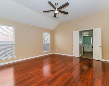 13309 Glacier Falls Ct - Photo Thumbnail 10