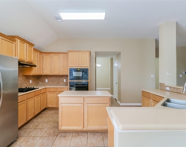 13309 Glacier Falls Ct - Photo Thumbnail 6