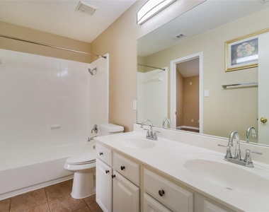 13309 Glacier Falls Ct - Photo Thumbnail 15