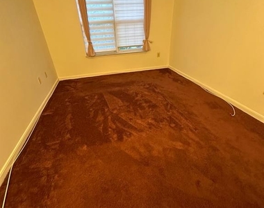 11808 Eton Manor Drive - Photo Thumbnail 15
