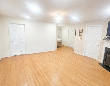 11808 Eton Manor Drive - Photo Thumbnail 5