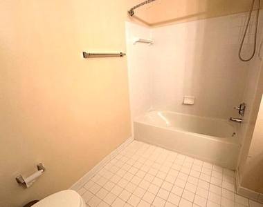 11808 Eton Manor Drive - Photo Thumbnail 12