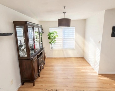 11808 Eton Manor Drive - Photo Thumbnail 3